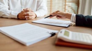 Receita da Bradsaúde cresce 11% no segundo trimestre do ano, alcançando R$ 14 bi